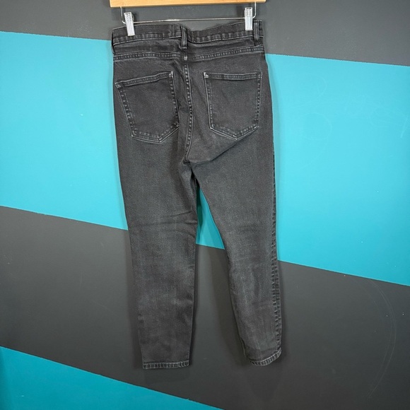 Everlane Women's High Rise Jeans in Charcoal - Picture 4 of 12